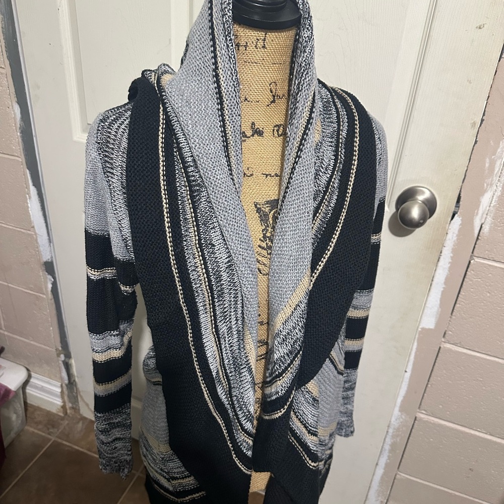 Hannah Black and Gray Women’s Cardigan Sweater